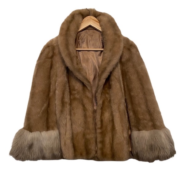 Vintage Jackets & Blazers - Vintage Regina Glenara Glenoit 1960s Tan Faux Fur Cape Stole Sz Medium